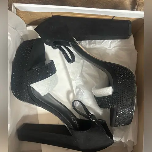 XOXO  Women's Candy Platform Dress Sandal