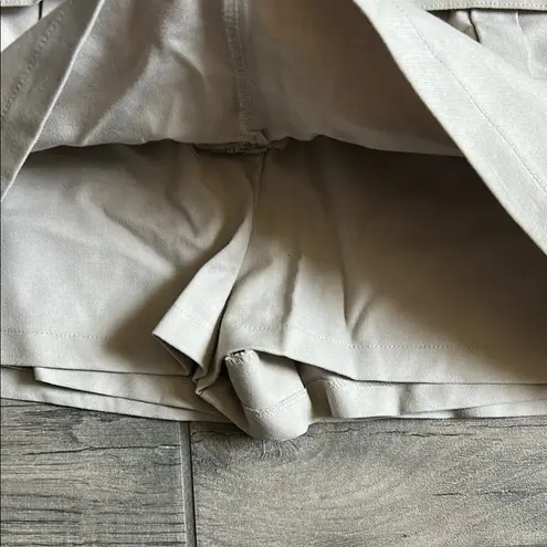 DISSH Cream Cargo Shorts with Utility Style Size 4