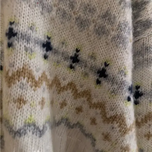 American Eagle High-low  sweater with hoodie - Image 4