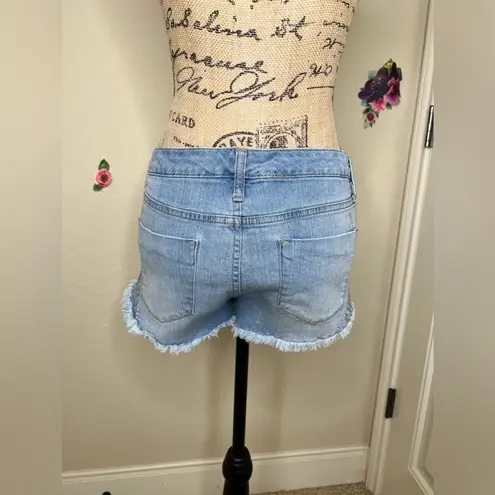 Mossimo High Rise Frayed Hem Light Blue Denim Embroidered Shorts Size 8
