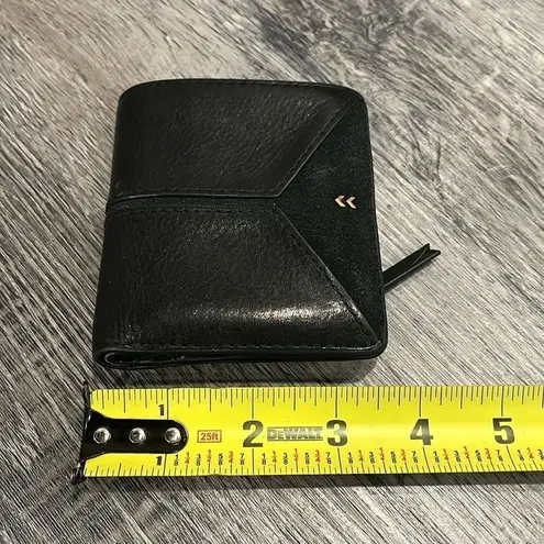 Stella & Dot COVET HIGHLINE GUC black wallet