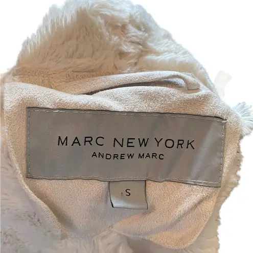 Andrew Marc Marc New York Andrew Mark Cream Faux Fur Neutral Open Face Soft Luxe Vest - Image 9