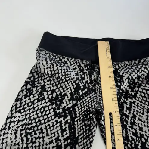 Nux Leggings Womens Small Black Gray Snake Print Vesper Capri High Rise Pants
