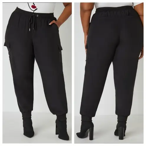 Ashley Stewart NWT High Rise Cargo Joggers in Black - Size 14