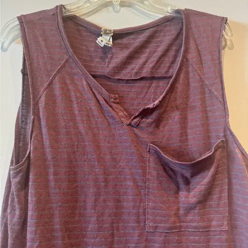 We The Free  Weekend Warrior striped sleeveless one pocket notched neck shirt- XS