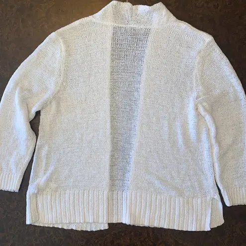 Cable & Gauge Lightweight White Cardigan - size medium
