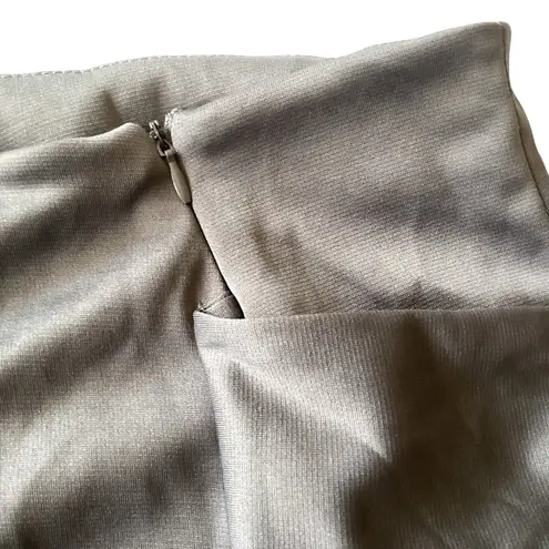 Lightweight Pencil Skirt with Back Tie Gray Size M