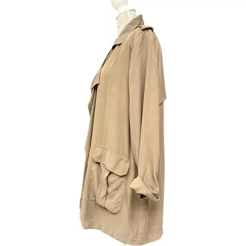 Trouvé Drape Front Lightweight Trench Coat Jacket Floral Scarf Accent Size Large Tan