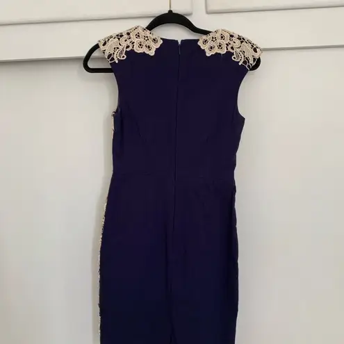 Paper Dolls Women’s  Navy Blue Dress Size 4 White Lace‎ Detailing