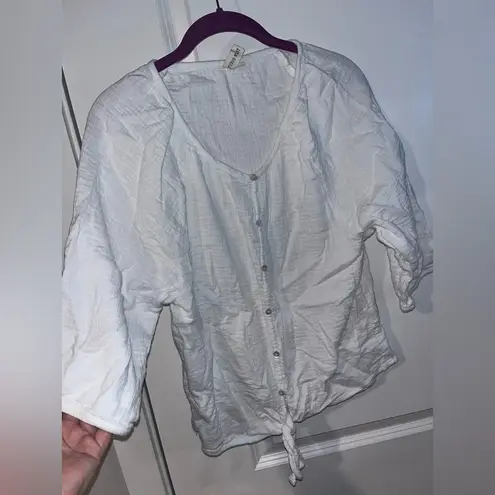 Studio West White Cotton Button Up w/ Tie Detail - Size Medium