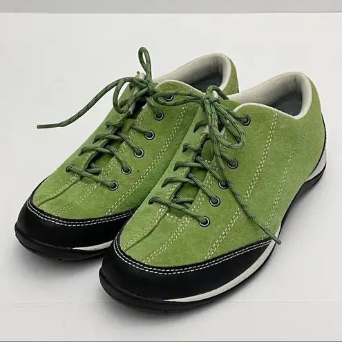 L.L.Bean  Green Suede Hiking Shoes 6M