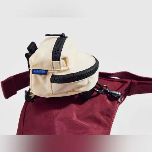 Baggu Deadstock Backpack Bag Charm Keychain in Ivory NWT & SOLD OUT! 🤩