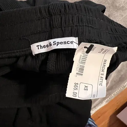 Theo & Spence XS black ribbed knit cropped pants