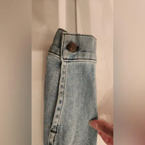 Cotton Citizen Crop Women’s Blue Light Wash DENIM JACKET Size XS