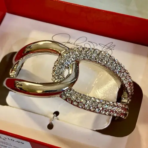 Jaclyn Smith NWT Silver Tone & Rhinestone Stretch Bracelet w/Box (2015)