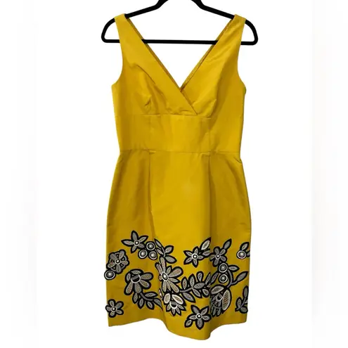 Carlisle Sleeveless Yellow and Black Floral Silk Knee Length Dress Size 10