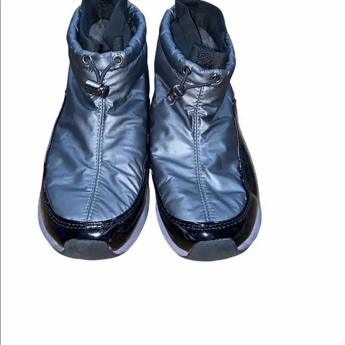 Sporto Tracy size 8 1/2 black slip on waterproof boots