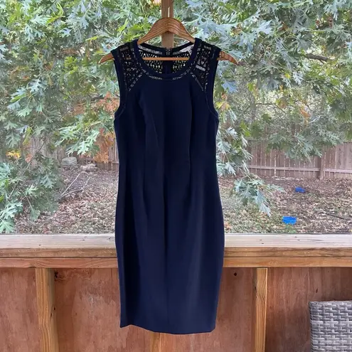 Rebecca Taylor Sleeveless Navy Shift Dress With Lace Insert Size 4. NEW