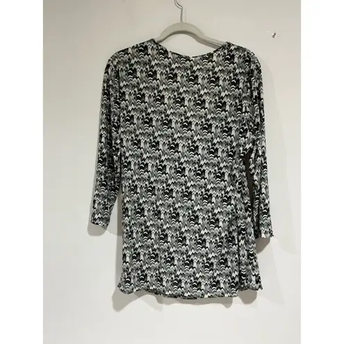 Womans Essentials By Milano Black White Gray 3/4 Sleeves Cross Over Blouse Xl