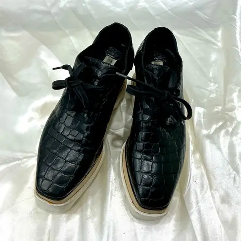 Stella McCartney leather lace up shoes 🖤🤍🖤🤍
