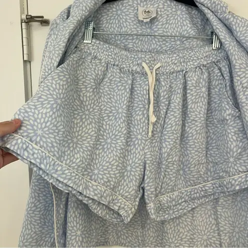Belle il Fiore Button Down and Shorts Pajama Set M Blue Size M
