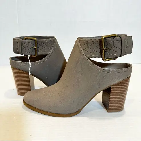 American Eagle ‎ Gray Bootie Women's 10 Strappy Buckle Chunky Western Boho Hippie