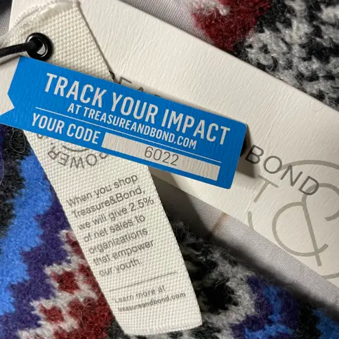 Treasure & Bond NWT - - Women’s Wool Blend Sweater
