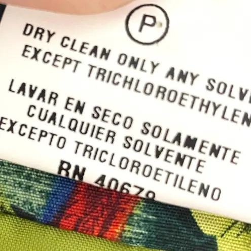 Harvé Benard 90s HARVE BENARD COLLECTION Vintage Silk Tropical Print Button Up Jacket