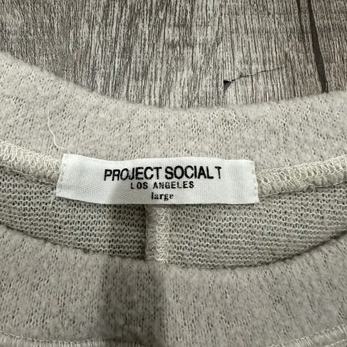 Project Social T  Los‎ Angeles Cheers Cropped Sweatshirt Gray Red Graphic Size L - Image 4