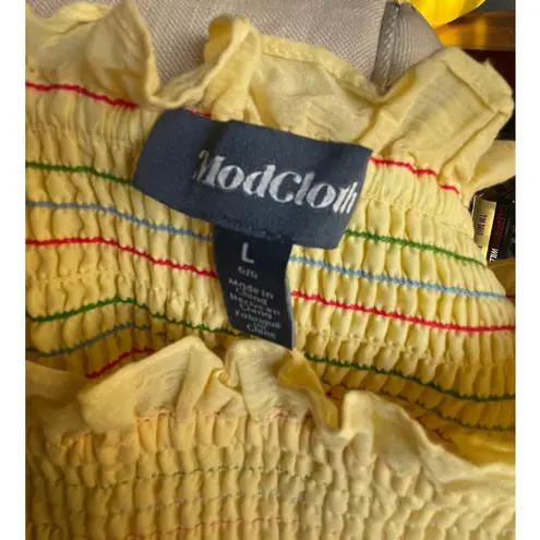 Modcloth  Pale Yellow Smocked Sundress Size Large - Image 6