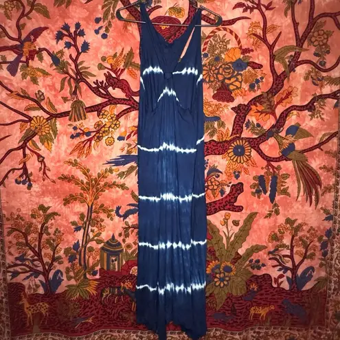 Flowing Blue & White Maxi Dress Size M