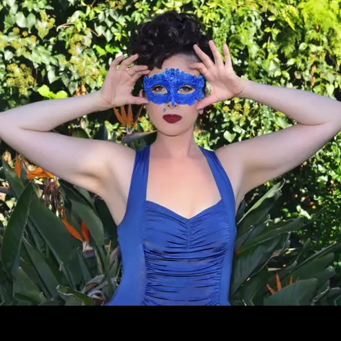 Blue Sparkle Tie on Masque