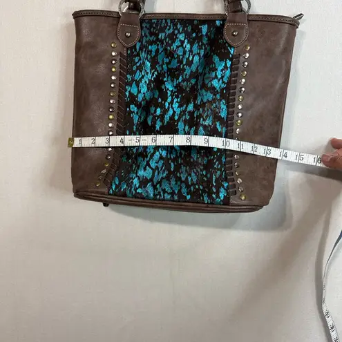 Trinity Ranch Elegant Brown Tote with Blue Accents