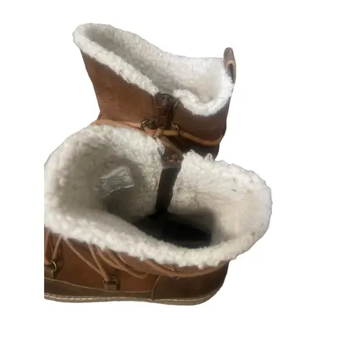 White Mountain Women's Size 6M Topaz Leather Wrap Tie Ankle Boots