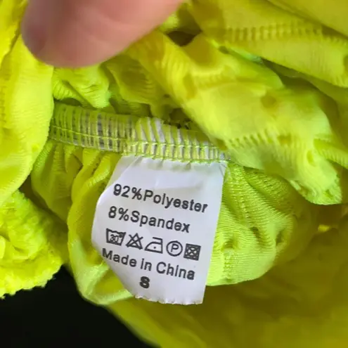 Women’s Leggings/High Waisted Yoga Pants Textured Neon Yellow Fabric Size S NEW