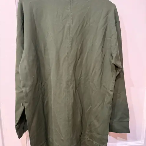 Lole Army Green NWOT Longer in Back Sweatshirt Tunic Top Shirt Size Small