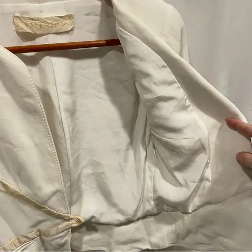 Valentino Garavani Gorgeous y2k Valentino Spa cropped silk trim blazer size 4 made in Itlaly
