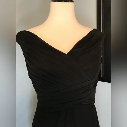 Elegant Black Chiffon Off the Shoulder Gown with Ruched Bodice and Fishtail Hem Size L