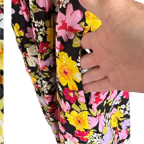 NWT Nobody's Child Nova Puff Sleeve
Black Floral Midi Dress Size 6