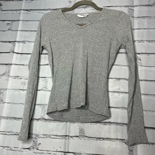 Newport News Vintage Y2K Gray Fitted Long Sleeve Ribbed Top V-Neck Shirt Size M