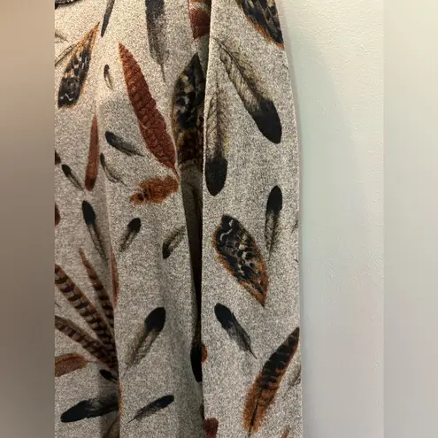Bellamie feather print long sleeve scoop neck tunic sweater dress Fits medium