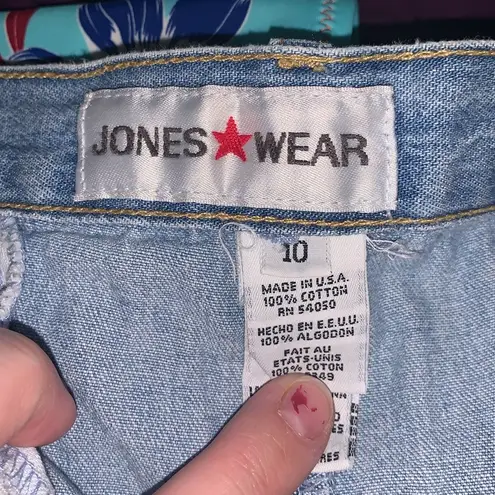 Jones Wear Vintage Pleated Denim Bermuda High Waisted Shorts