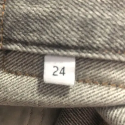 Jean Atelier women’s Size 24 High Rise Flip Waist Lightly Distressed Denim Jeans