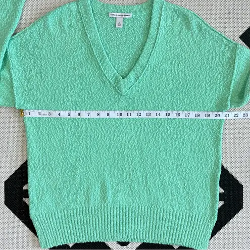 autumn cashmere Oversize V Reversed Seams Knit Sweater in Mint Green Small