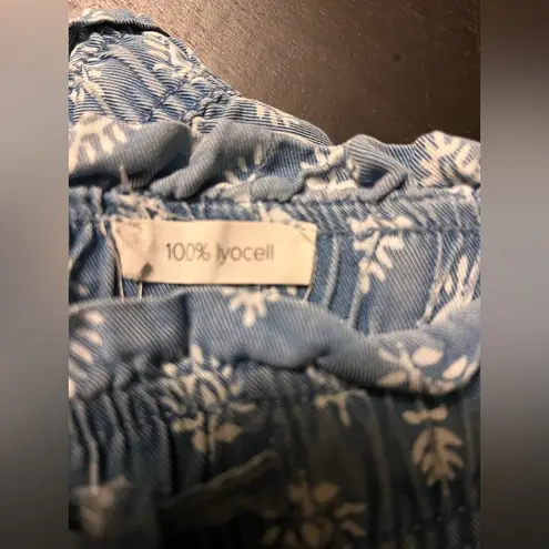 High Waist Blue and White Shorts with Elastic Waistband Size undefined