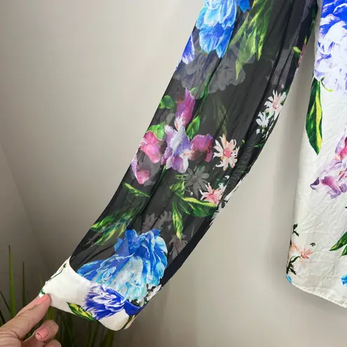 J. Dosi LA Celebrity Fashion Designer Silk Floral Long Sleeve Blouse Top Size 1 White Size M