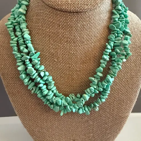 Estate Green Colored Howlite Triple Strand Gemstone Necklace Barely Worn