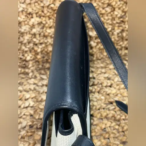 Yves Saint Laurent Vintage Shoulder Bag Black