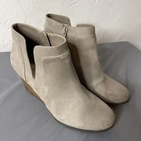 Anne Klein  Ankle Booties Size Women’s Size 8.5M Gray Zip Wedges