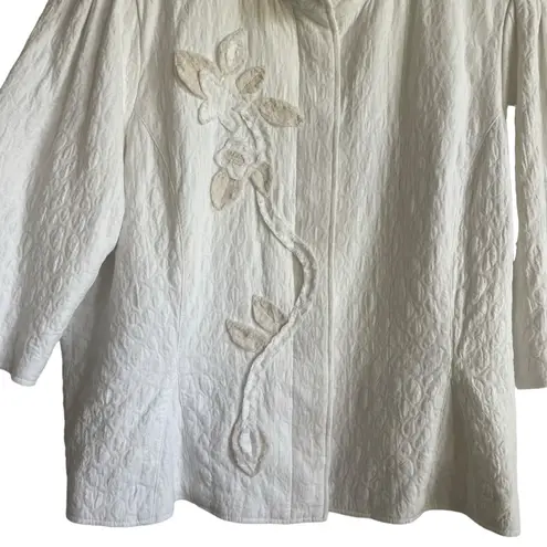 CJ Banks Women Quilted Jacket 2X Ivory Frayed Flower Applique' Shabby Chic